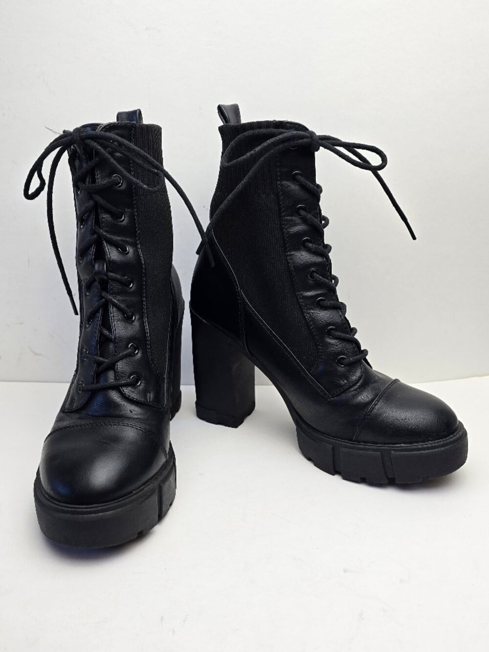 Forever 21 Black Faux Leather & Ribbed Knit Heeled Lace-Up Combat Boots Size 7.5